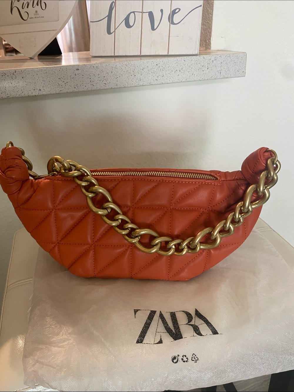 Zara Quilted Shoulder Bag with Chunky Gold Chain — Rust Orange